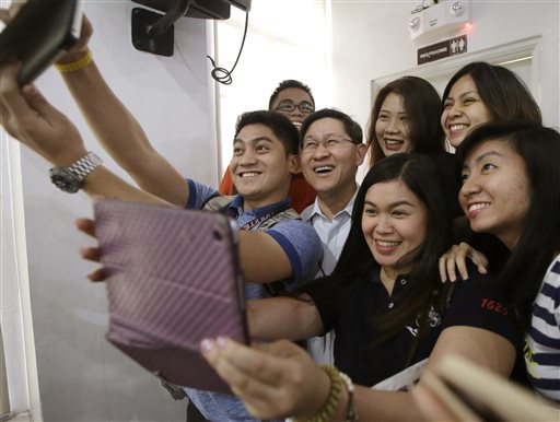 The Filipino Selfie